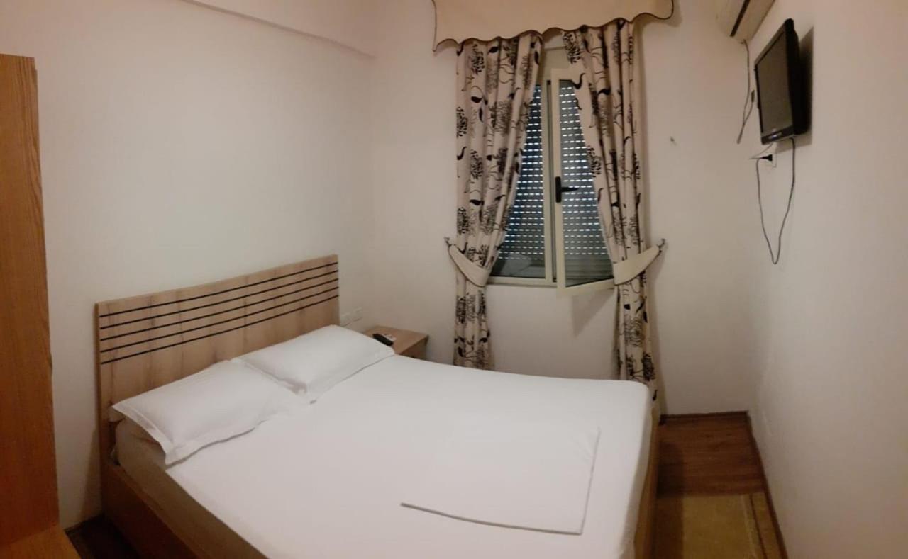 Hotel Permeti Esterno foto